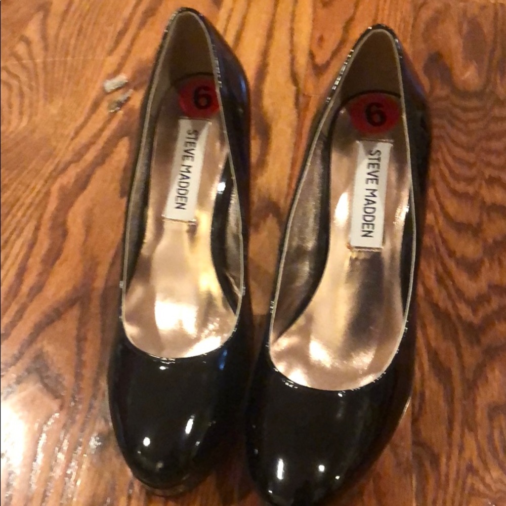 Steve Madden pumps